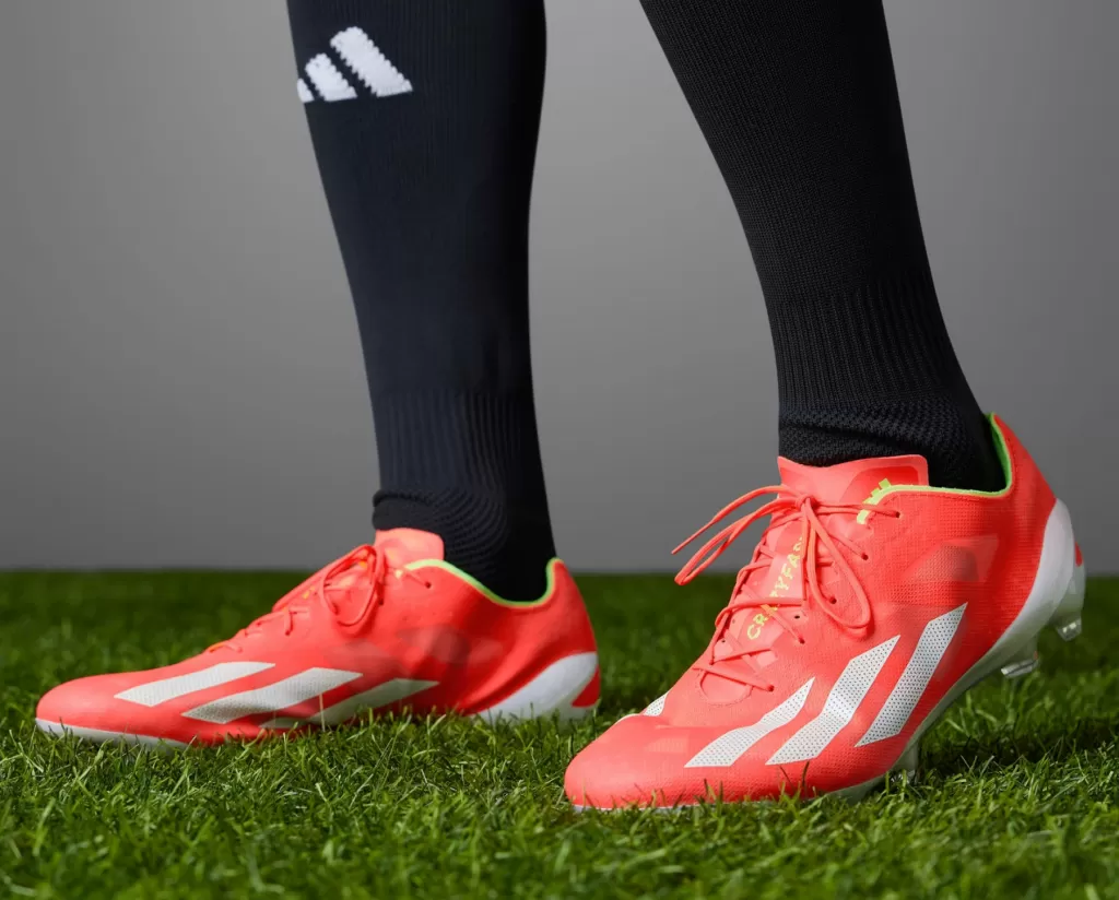 Бутcы профессиональные Adidas X Crazyfast+ FG